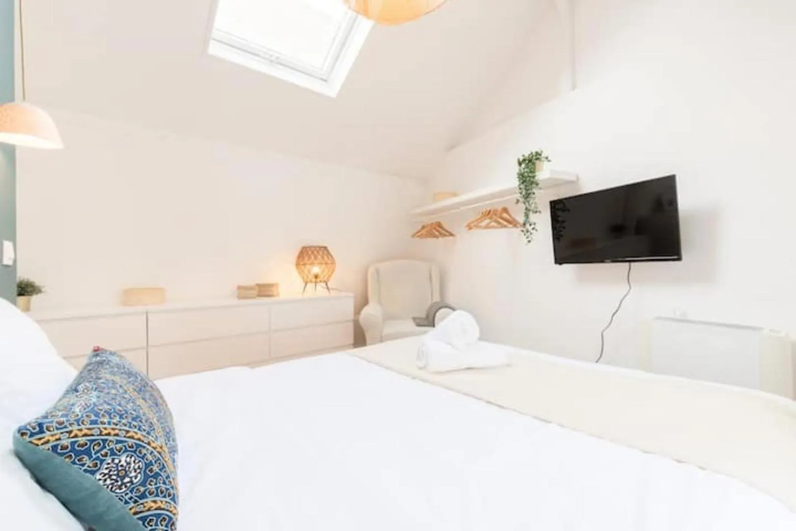 Guest house Lille Citadelle Charming House With Courtyard Hotel France