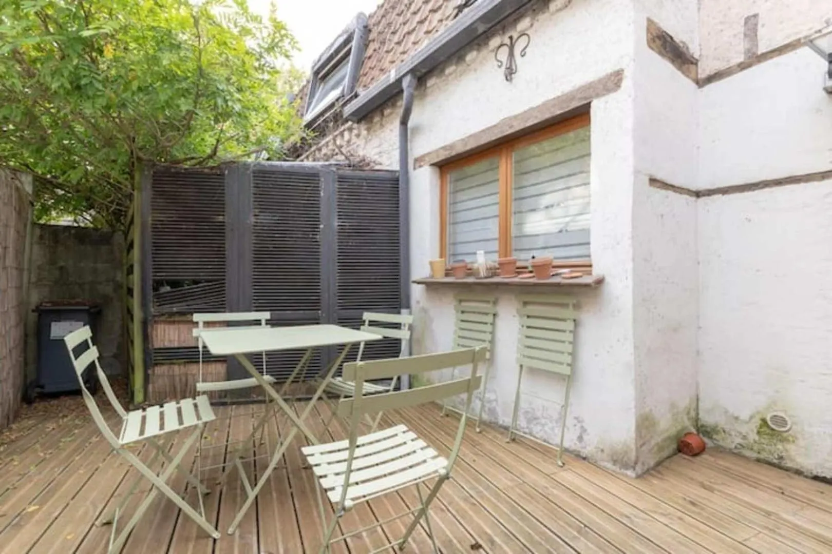 Guest house Lille Citadelle Charming House With Courtyard Hotel